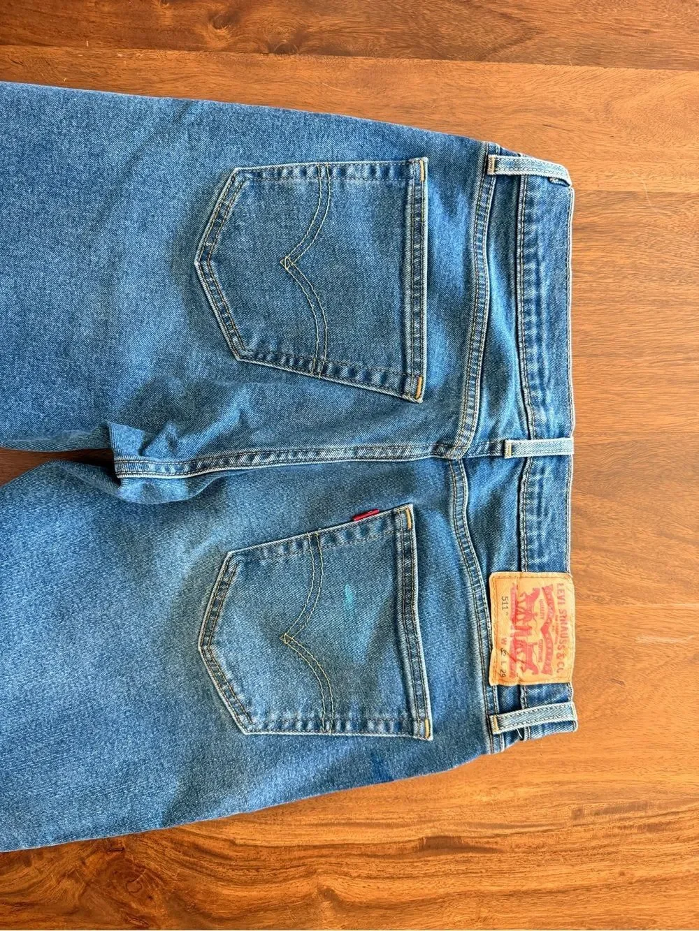 Levis straight leg